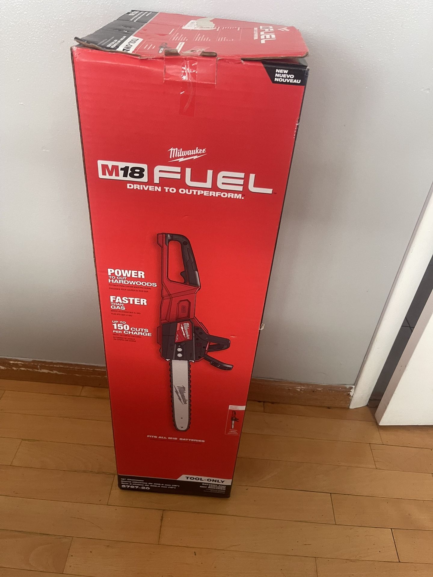 Milwaukee Chainsaw M18 Brand New 200