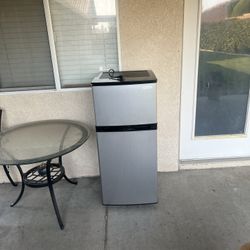 Small Refrigerator 