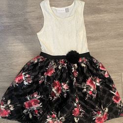 The Children’s Place Girls Dress Size 7–8