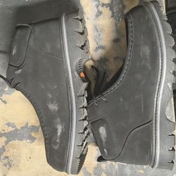 Men's Lug Boots