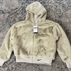 Nike Women’s Jacket Size Large 