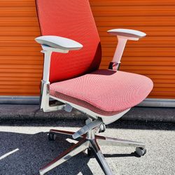 Haworth Fern Ergonomic Office Chair – Premium Task Chair – Red Fabric