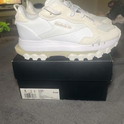 CARDI B X WMNS CLASSIC LEATHER 'WHITE'