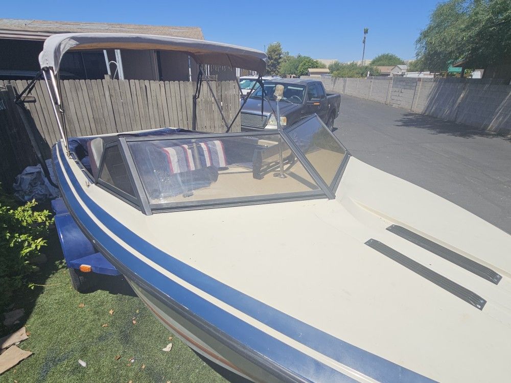 Supra Ski Boat 351 V8 Mid Eng V Drive