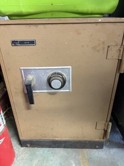 Montgomery Ward Safe