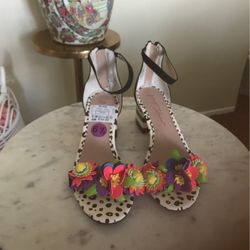 Betsey Johnson size 6 1/2 never worn shoes are too big for me