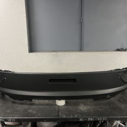 2021-2022-2023 VOLKSWAGEN ID.4 REAR LOWER VALANCE OEM USED