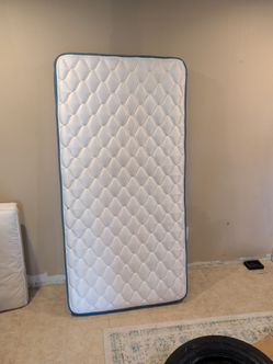 Twin mattress like new