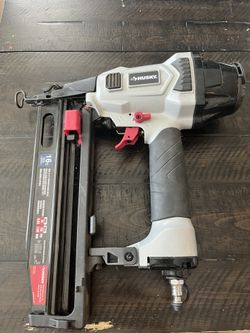 Husky DPFN64 16ga 2-1/2" Pneumatic Straight Finish Nailer