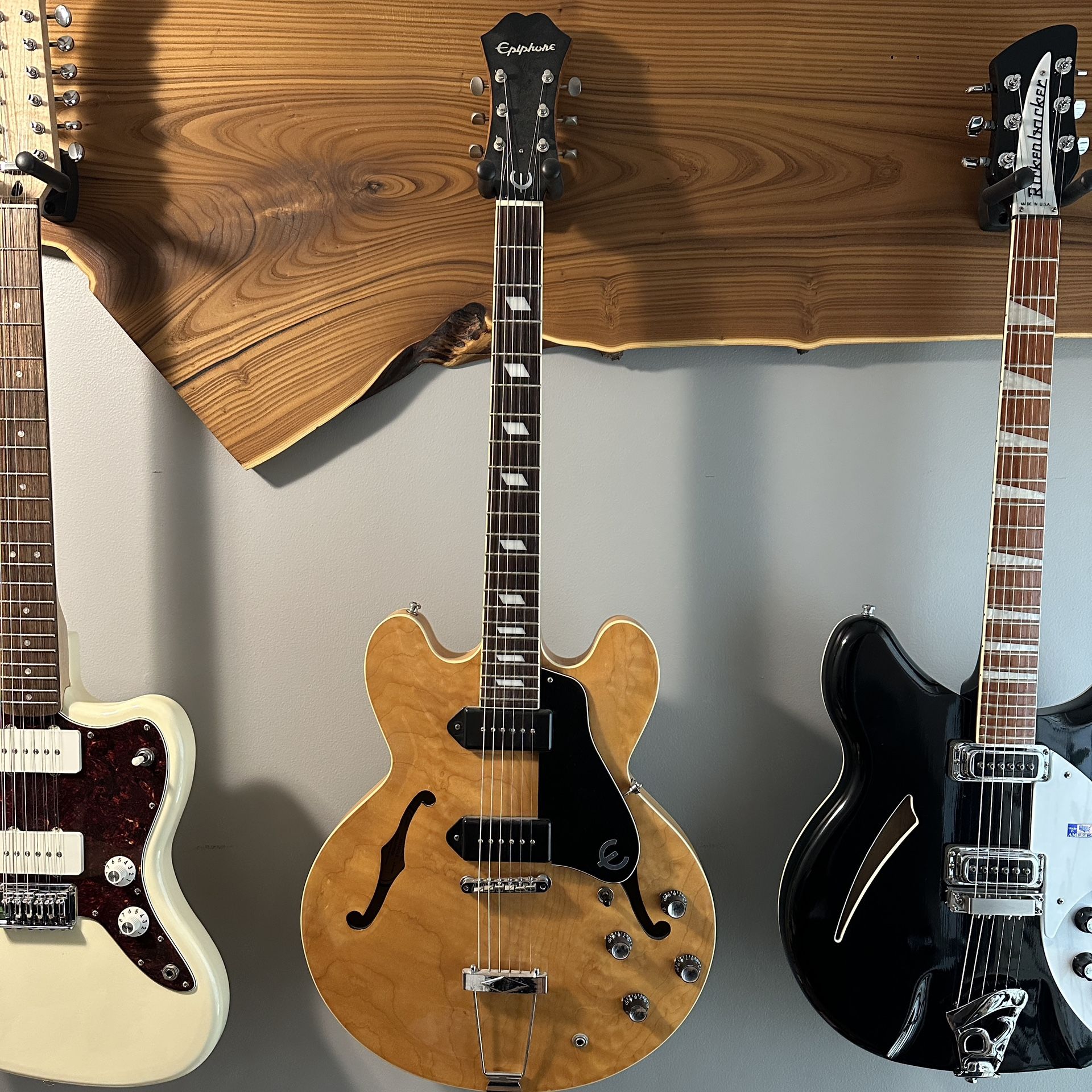 Excellent 2001 Epiphone Casino Peerless w Lollars & Case