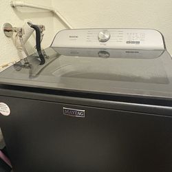 Maytag MVW6500MBK 4.7 cu. ft. 28 Inch Top Load Washer