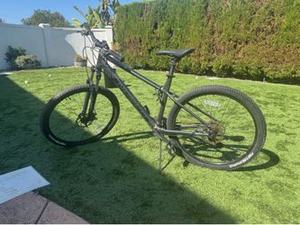 Norco Storm Mountain Bike – 27.5” Wheels – Size Medium