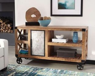 Console Table in Offer (950713)