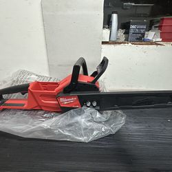 Milwaukee 16in Chainsaw