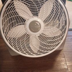 EXCELLENT CONDITION CYCLON FAN....$15