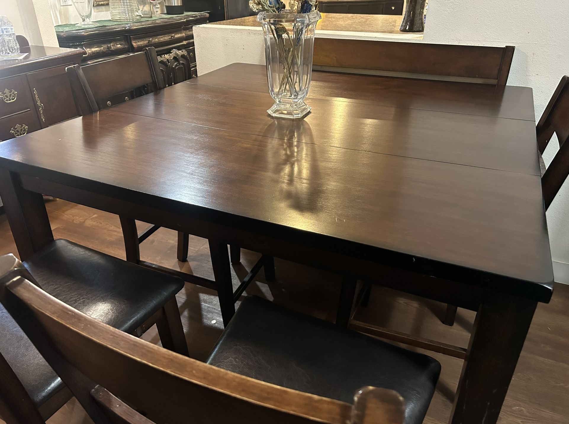 Dining Room Table 