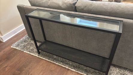 Decorative table
