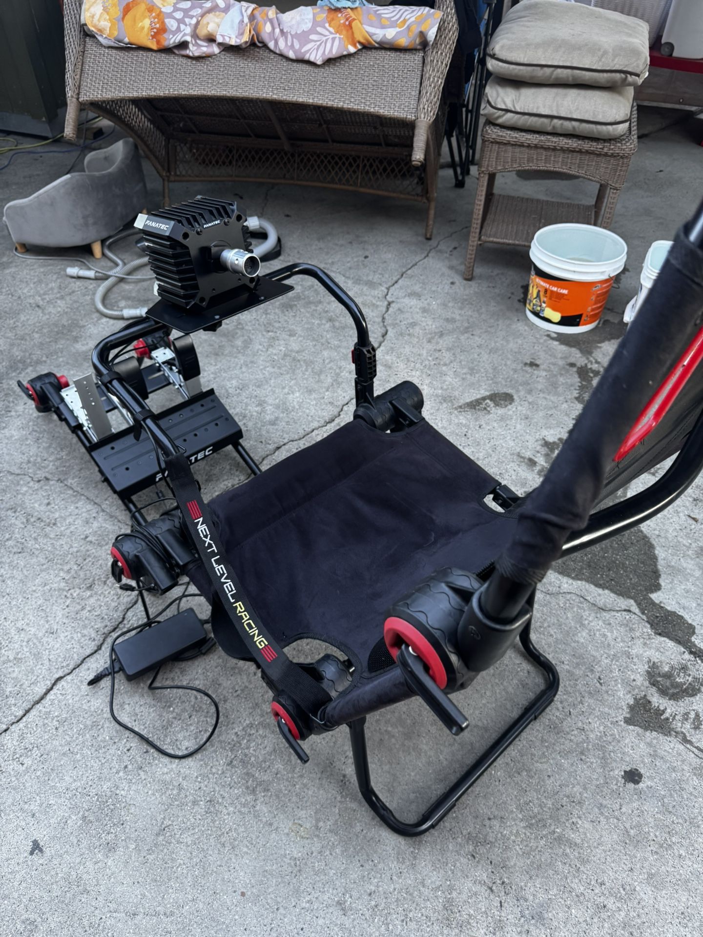 Fanatec Ready 2 Race Bundle 