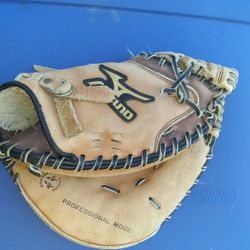 Mizuno Professional Model Glove