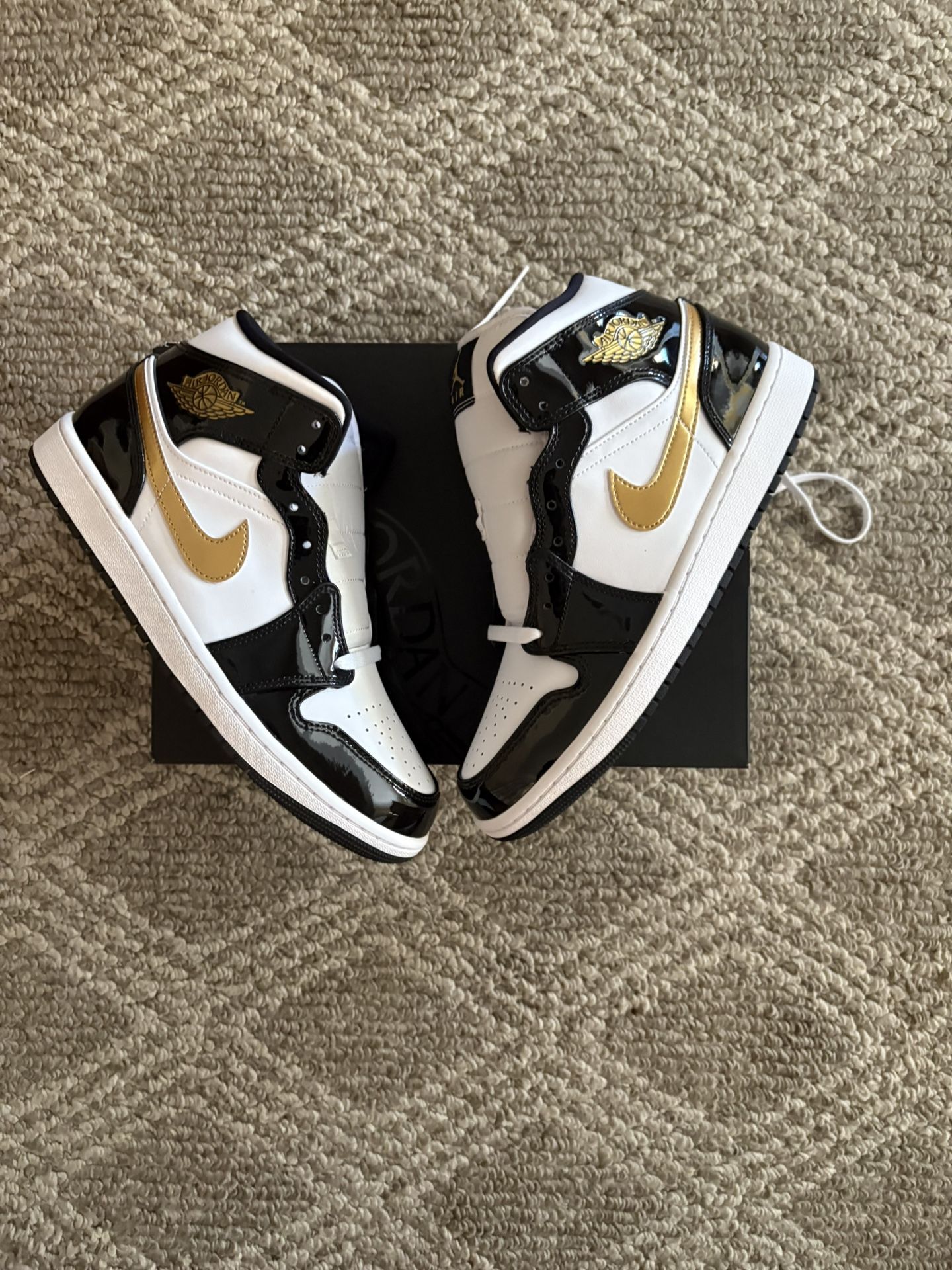 Jordan 1 Mid