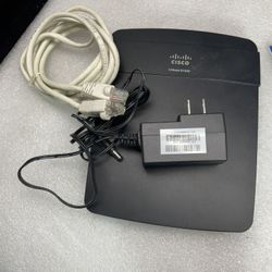 Cisco Linksys WIFI Router Black Monitor Model E1200 N300 Wireless Router
