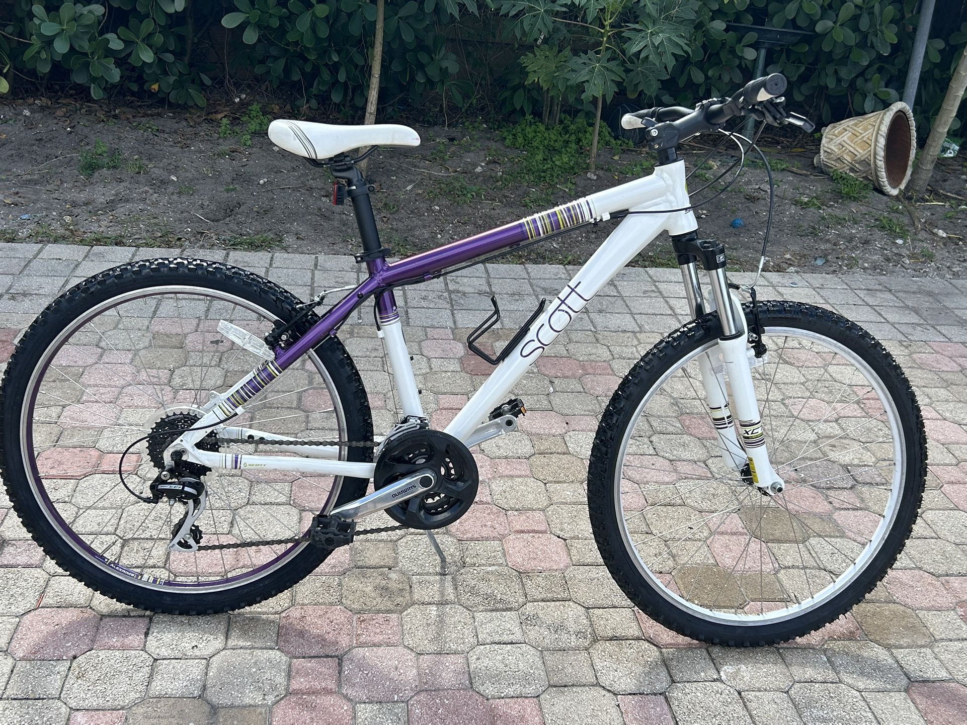 26 SCOTT 3 8 SPEED NEW TIRES READY TO RIDE ✅