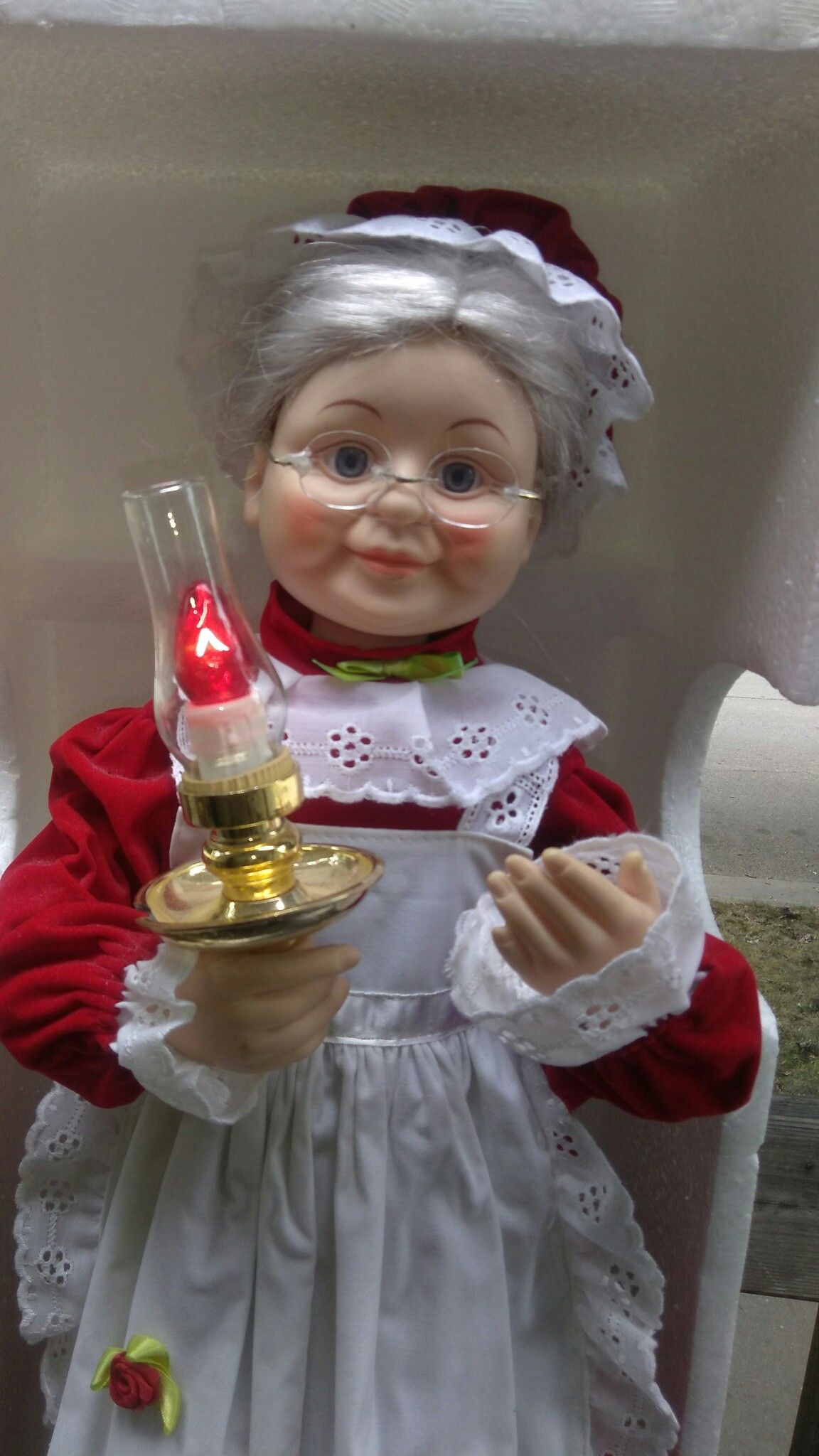 Vintage Christmas Telco Animated Poseable Mrs. Claus Motionette Illuminated Figure