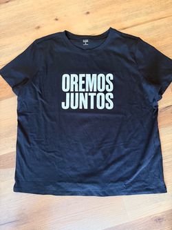 Ana 'Oremos Juntos' Black Graphic Tee