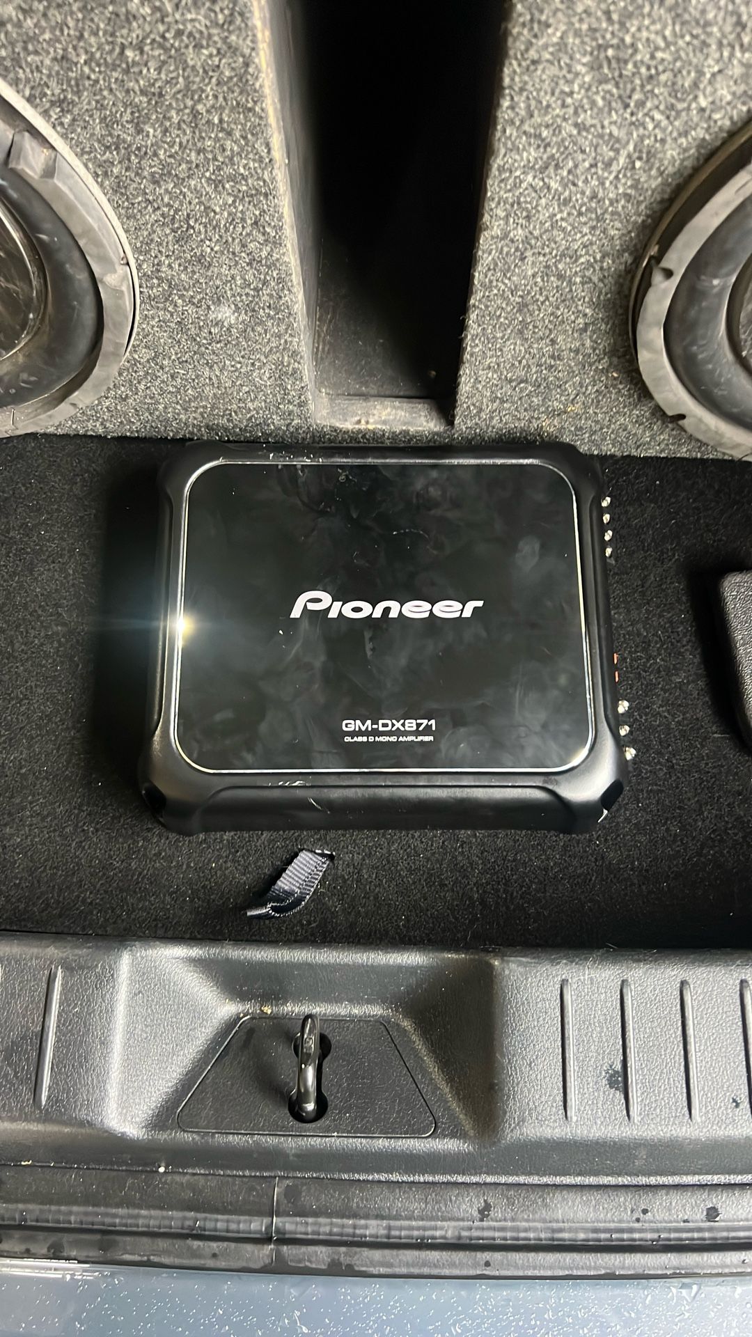 Amplifier And Speaker