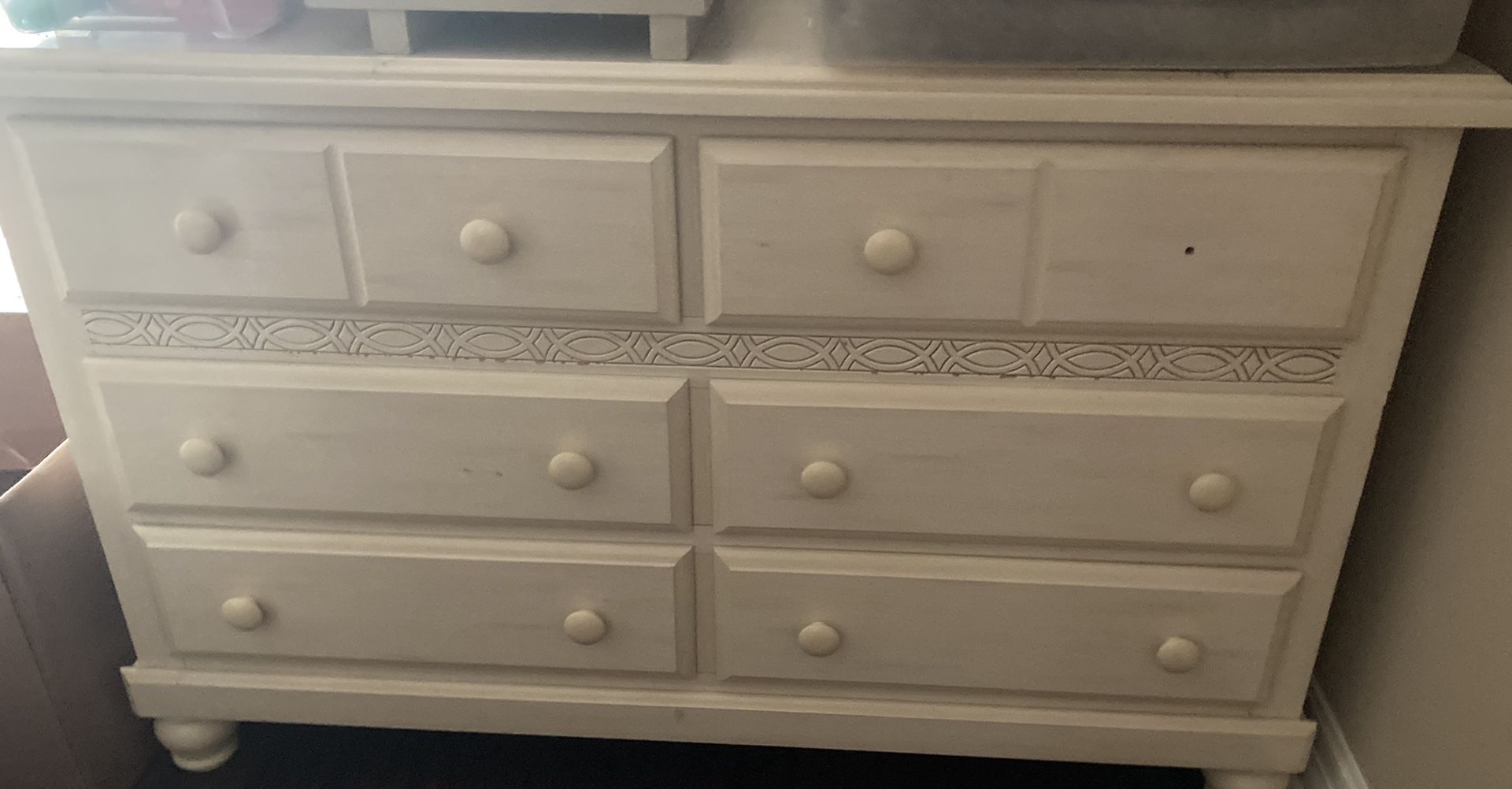 Dresser W/ Mirror 