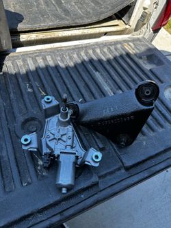 Dodge Durango rear window wiper motor
