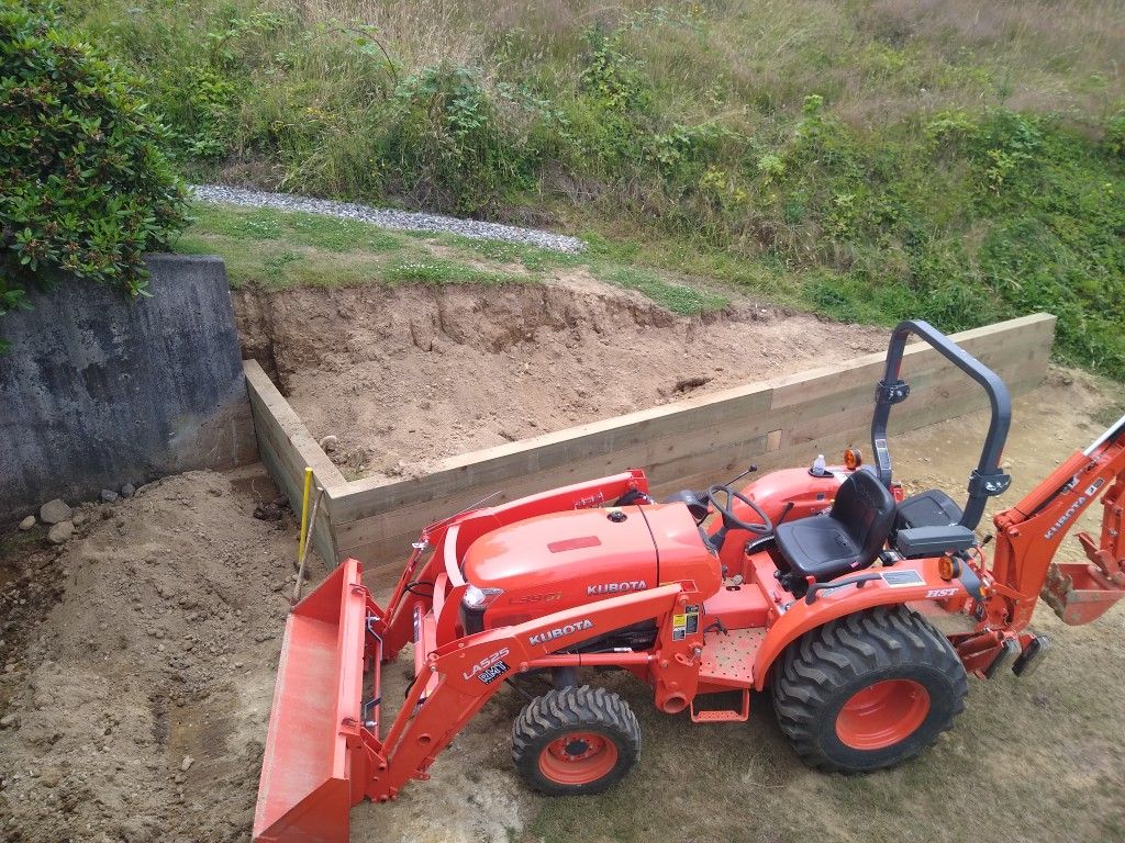 Kubota L 3901 Tractor 