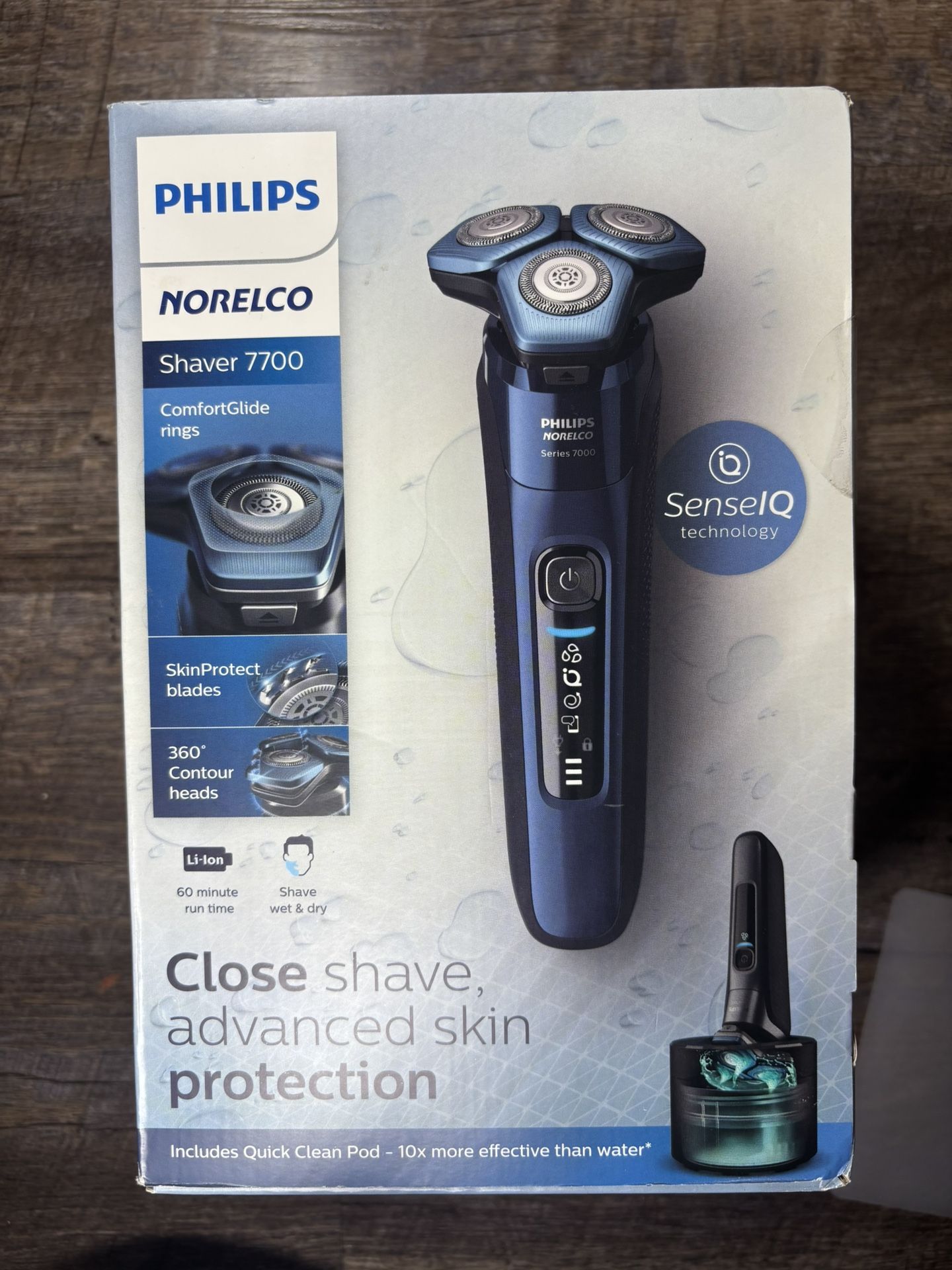 Philips Norelco Shaver 7700