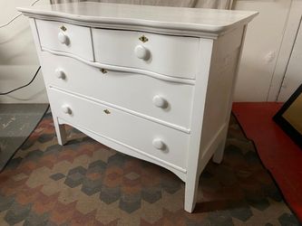 White Painted 4-Drawer Low Dresser