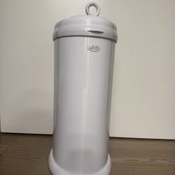 Ubbi Steel Diaper Pail, White, Like New 
