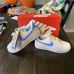 Nike Air Force Size 6 Women