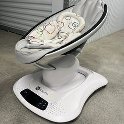 Mamaroo Baby Seat/swing