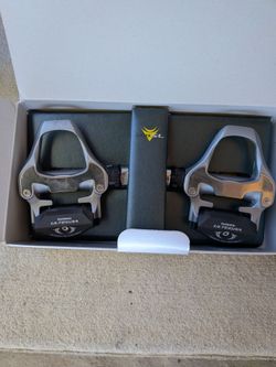 Shimano Ultegra PD-6700 Pedals with Clips