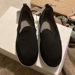 Black Womens Mesh Slip On Shoes