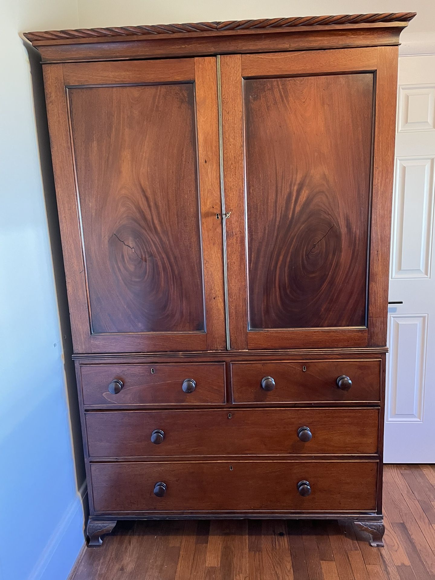 Antique Irish Regency Period Mahogany Linen Press c.1820