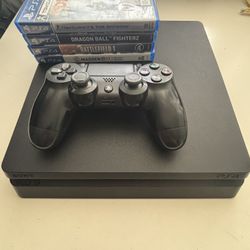 Sony PlayStation 4 Slim 500 GB  With  1 Controller + 4 Games