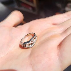 14k White Gold Diamond Ring