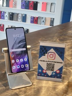 📱 Motorola Razr 2024 (256GB, Unlocked) For Sale