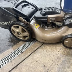 Craftsman Self Propelled Mower 6.75 Hi Output Engine With 21” Cutting Deck And Bag. Runs Good.
