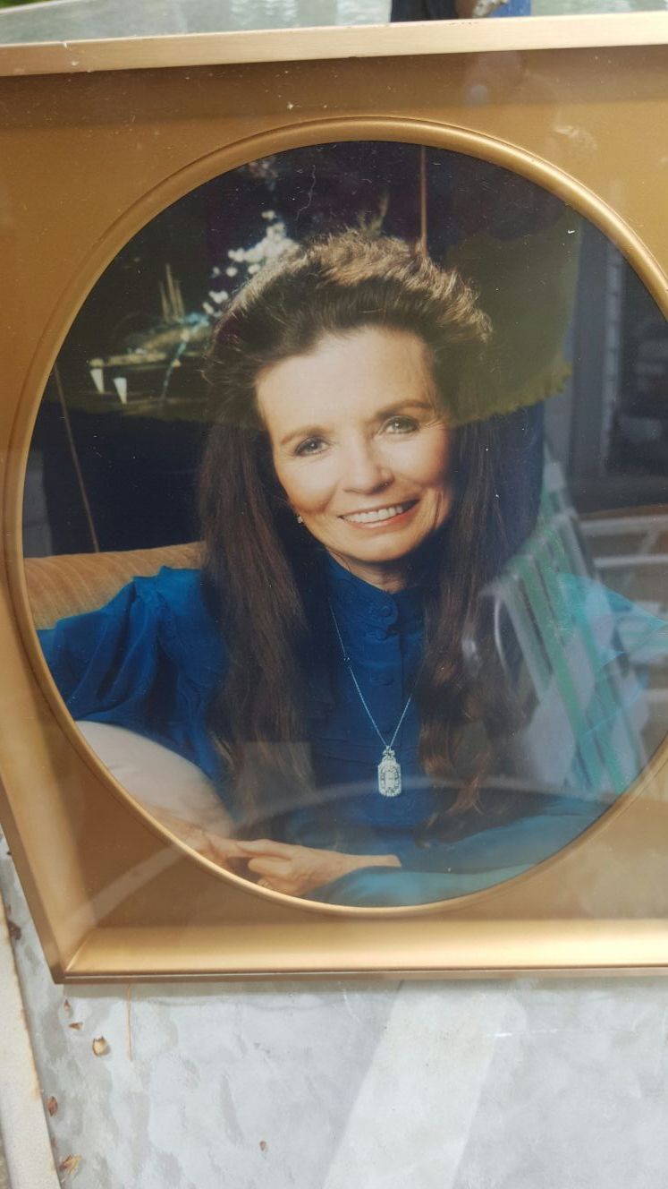 June Carter Cash photo.