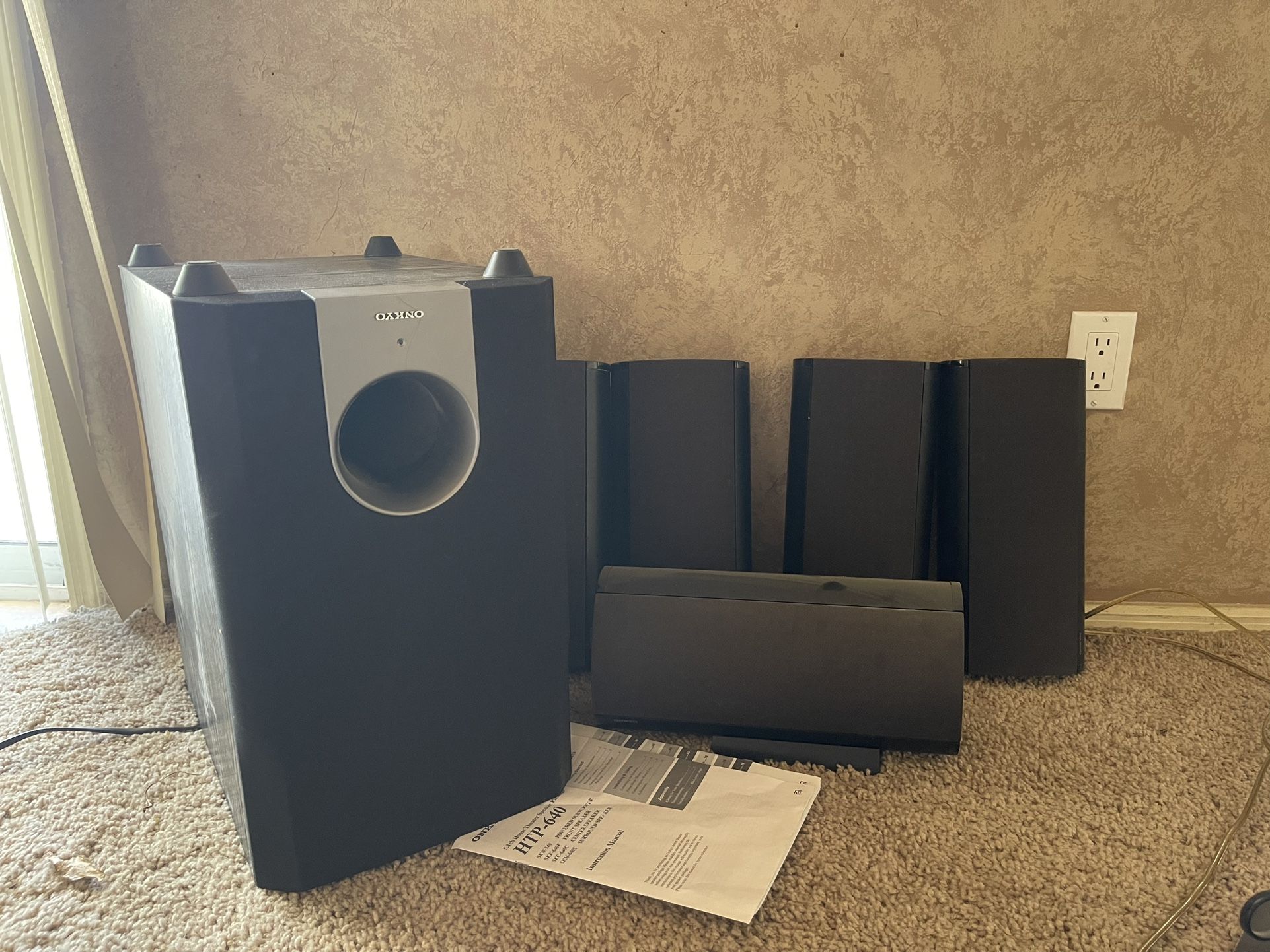 Onkyo 5.1 Surround Sound Speaker System with Subwoofer + Receiver