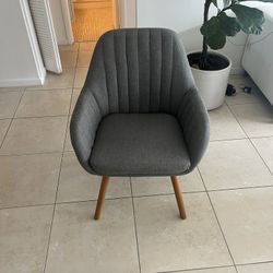 Accent chair/ Office/ Desk Chair