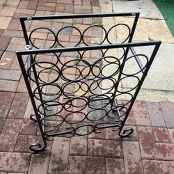 WINE RACK FOR 16 BOTTLES. GOOD CONDITION METAL BLACK 