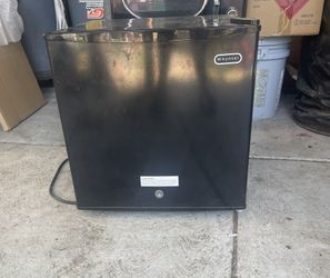 Mini Fridge Y Microwave Los Dos Por 60