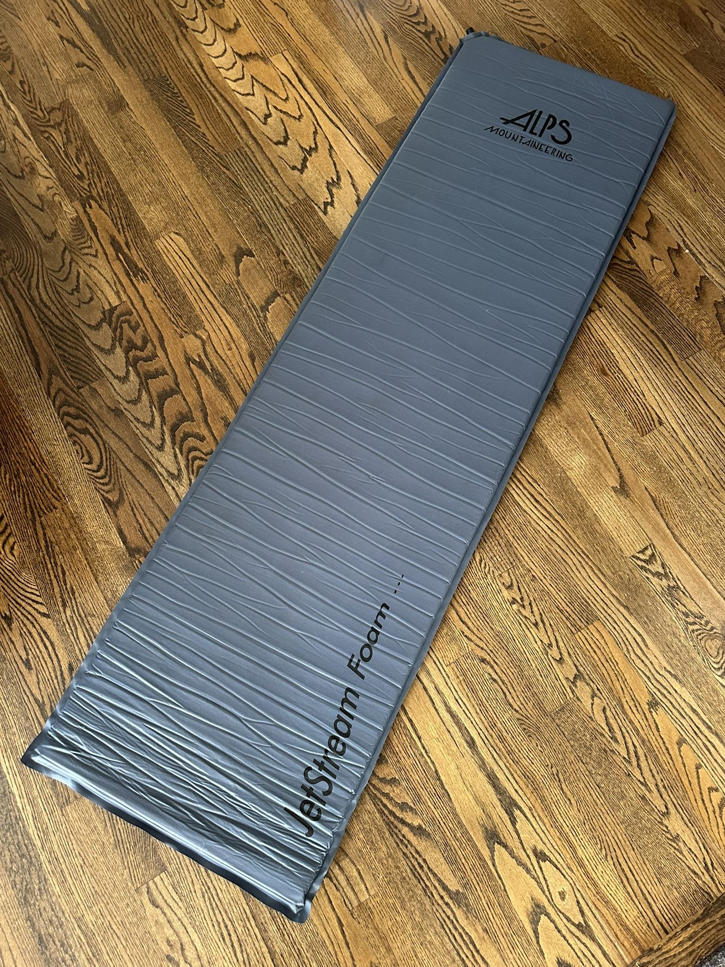 Alps Mountaineering Sleeping Pad